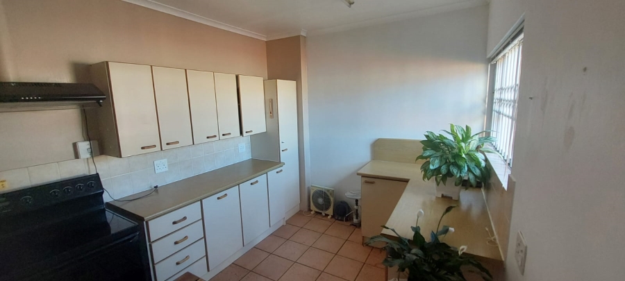 4 Bedroom Property for Sale in Wavecrest Eastern Cape